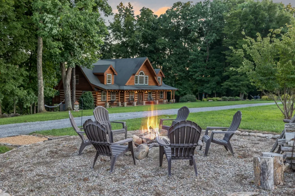 8265 Guthrie Rd Cross Plains, TN 37049