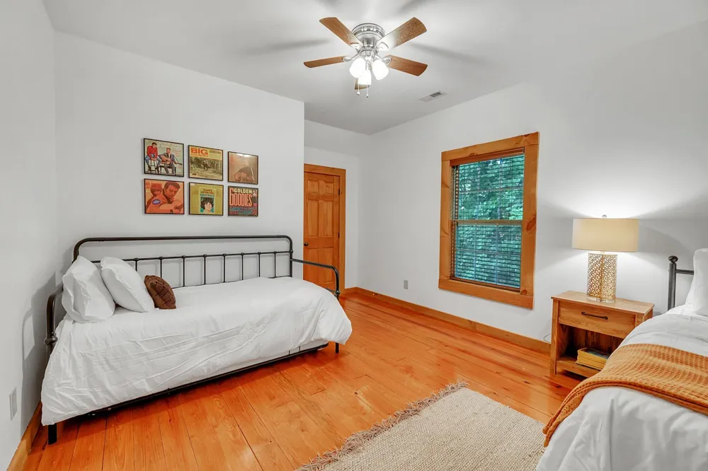 8265 Guthrie Rd Cross Plains, TN 37049