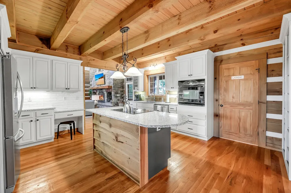 8265 Guthrie Rd Cross Plains, TN 37049