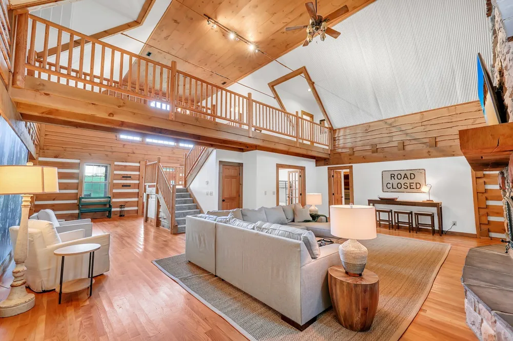 8265 Guthrie Rd Cross Plains, TN 37049