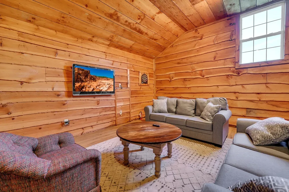 8265 Guthrie Rd Cross Plains, TN 37049