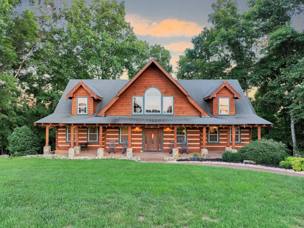 8265 Guthrie Rd Cross Plains, TN 37049