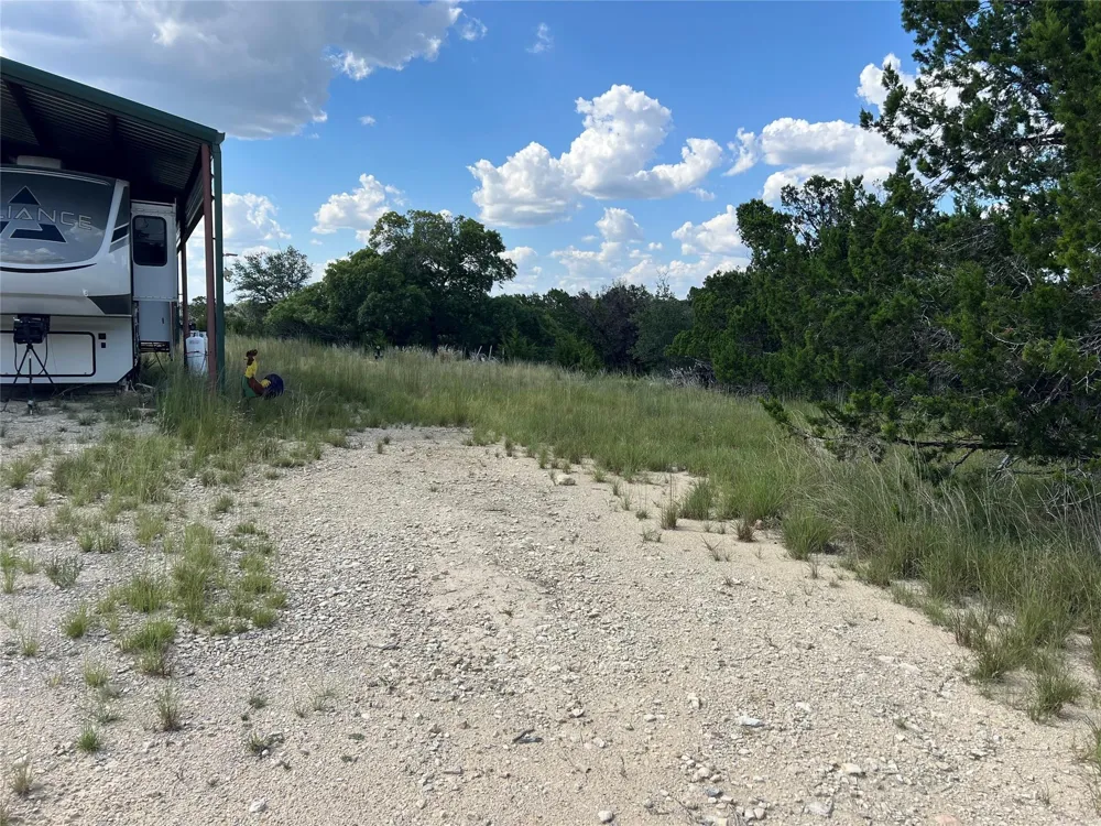 1833 W Broad Oak Drive Drive Bandera, TX 78003