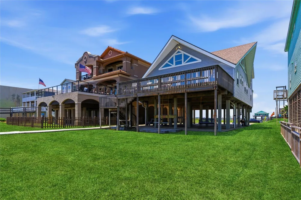 103 Southwind Drive Surfside Beach, TX 77541
