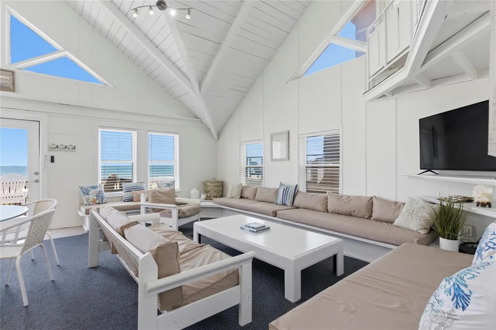 103 Southwind Drive Surfside Beach, TX 77541