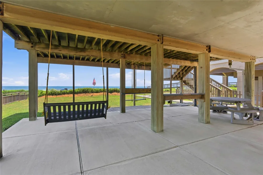 103 Southwind Drive Surfside Beach, TX 77541