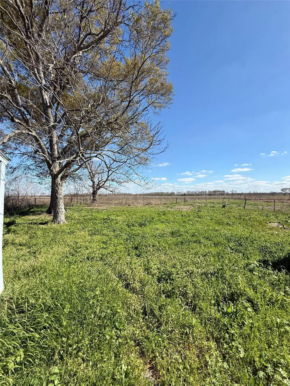 6616 County Road 225 East Bernard, TX 77435
