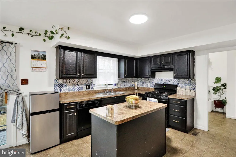 87 OAK LEDGE AVENUE Schuylkill Haven, PA 17972