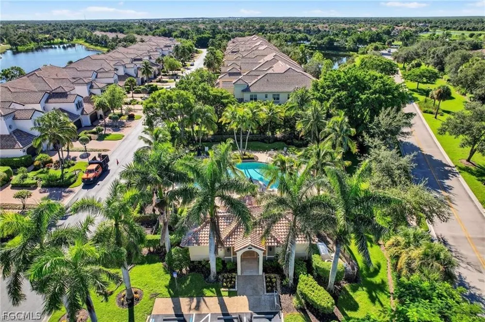 Montreux Lane #Bldg 4-102 Naples, FL 34114