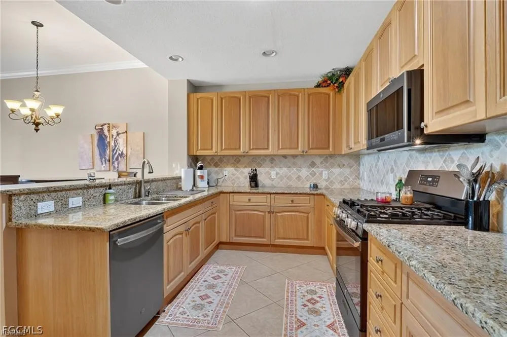 Montreux Lane #Bldg 4-102 Naples, FL 34114