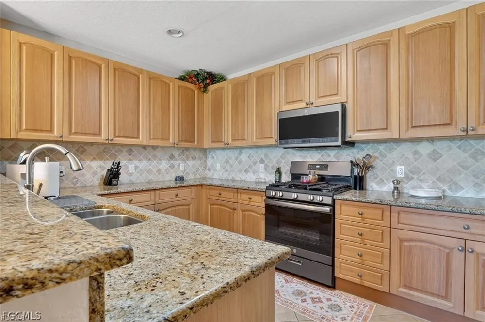 Montreux Lane #Bldg 4-102 Naples, FL 34114