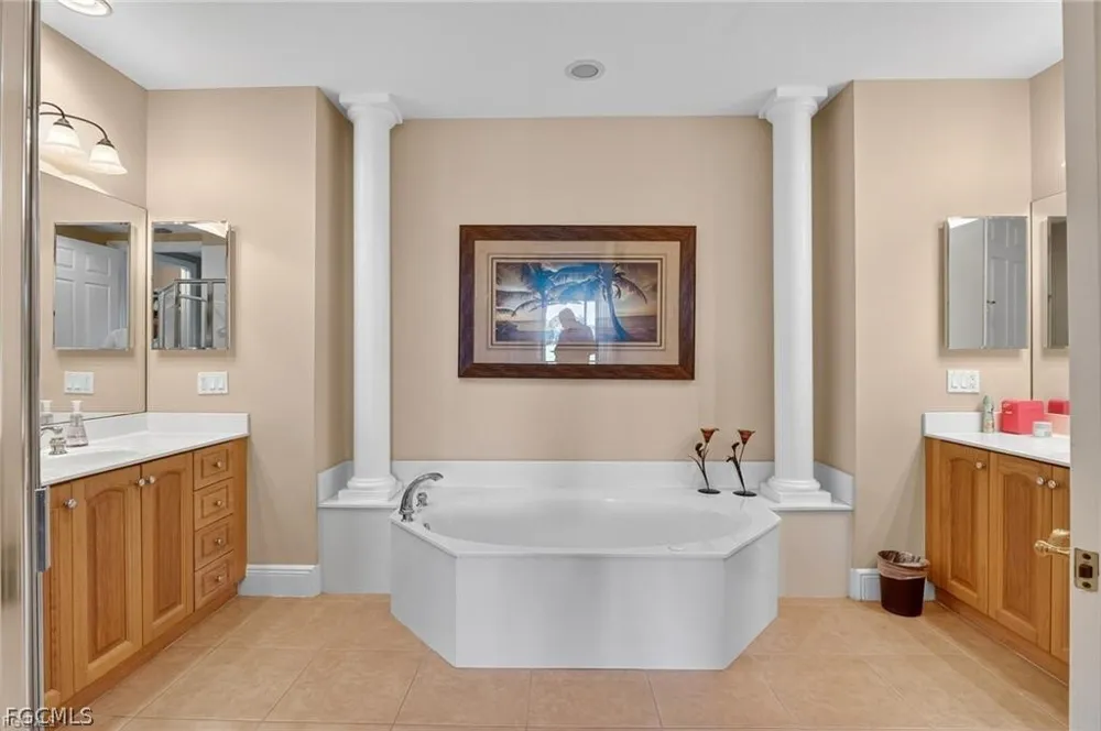 Montreux Lane #Bldg 4-102 Naples, FL 34114