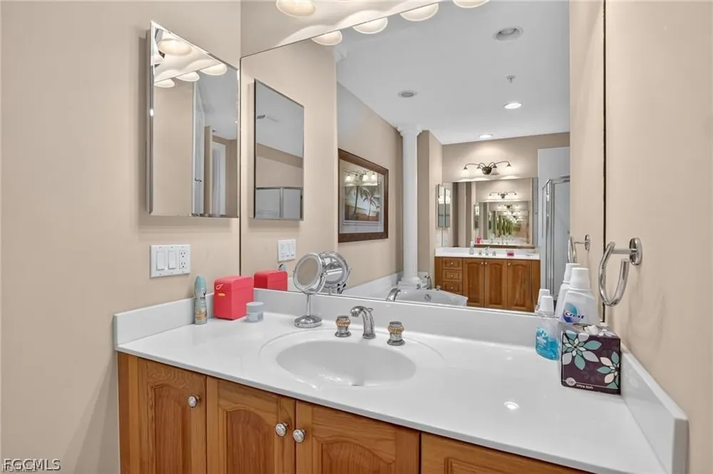 Montreux Lane #Bldg 4-102 Naples, FL 34114