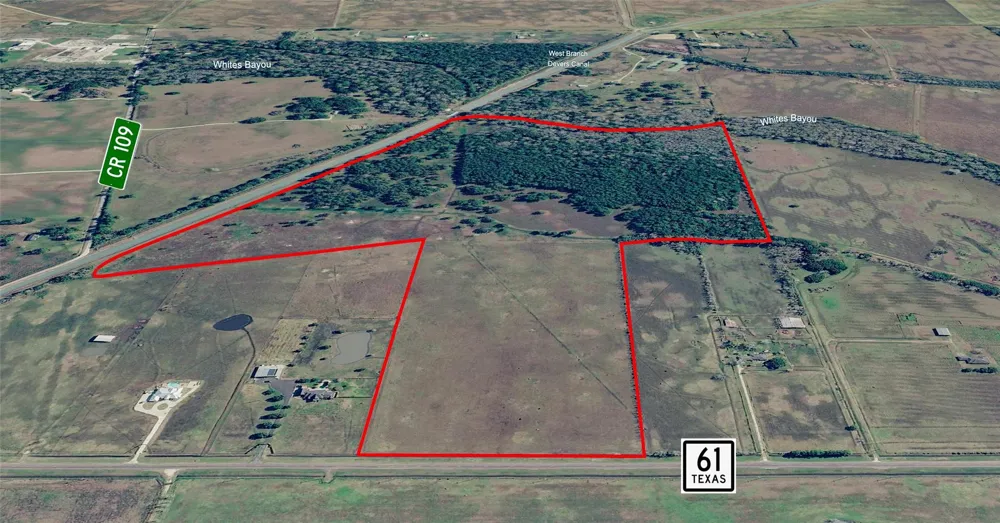 126 Highway 61 Devers, TX 77538