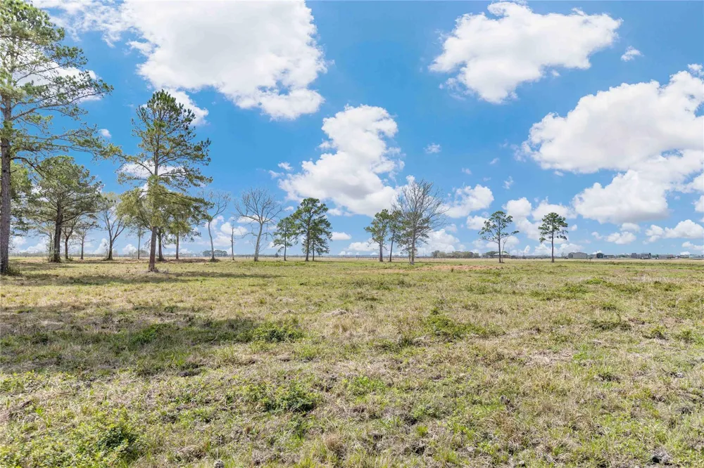 126 Highway 61 Devers, TX 77538