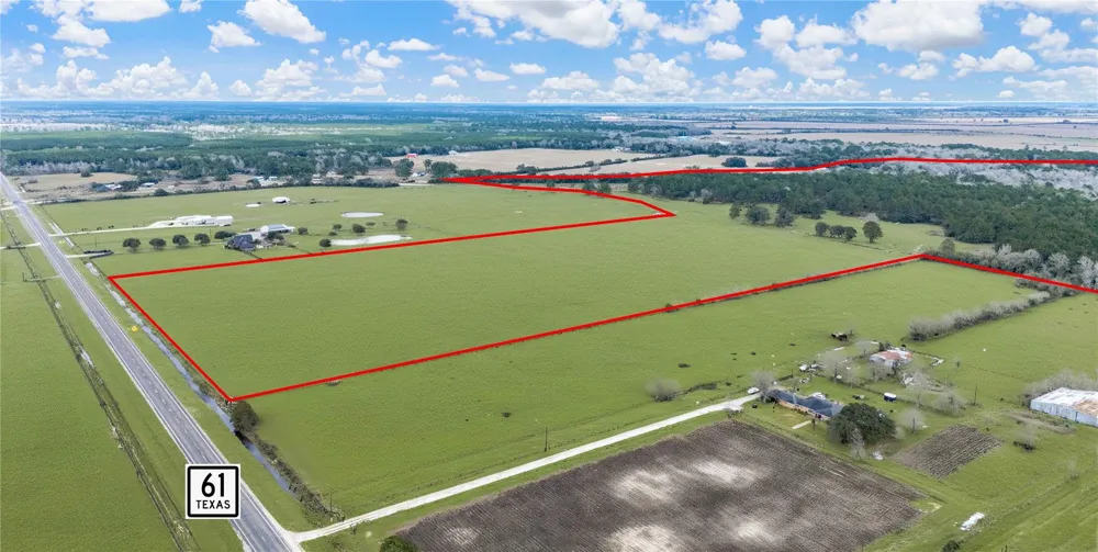 126 Highway 61 Devers, TX 77538