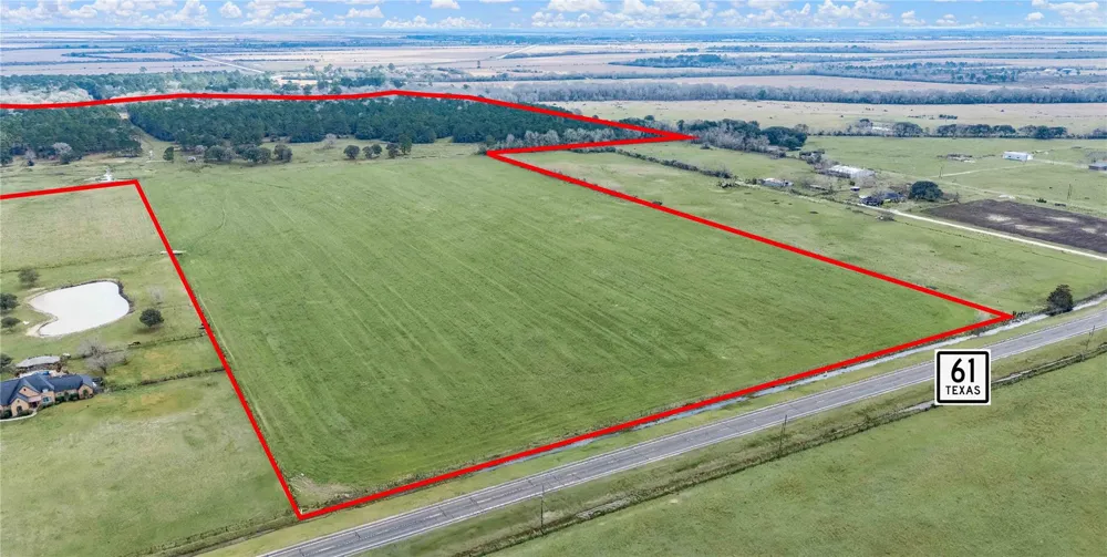 126 Highway 61 Devers, TX 77538