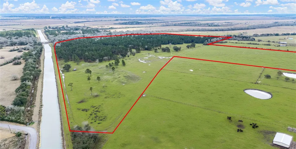 126 Highway 61 Devers, TX 77538