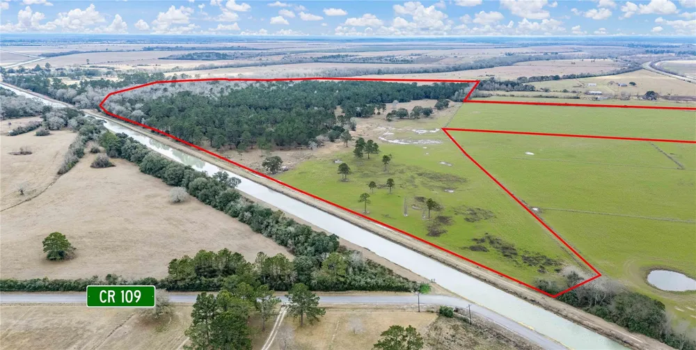126 Highway 61 Devers, TX 77538