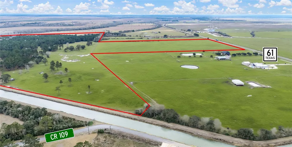 126 Highway 61 Devers, TX 77538