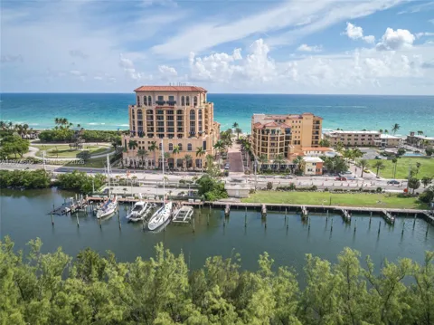 3415 Ocean Dr #401