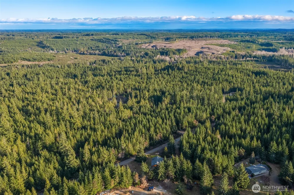 23611 W Ludvick Lake Drive Seabeck, WA 98380