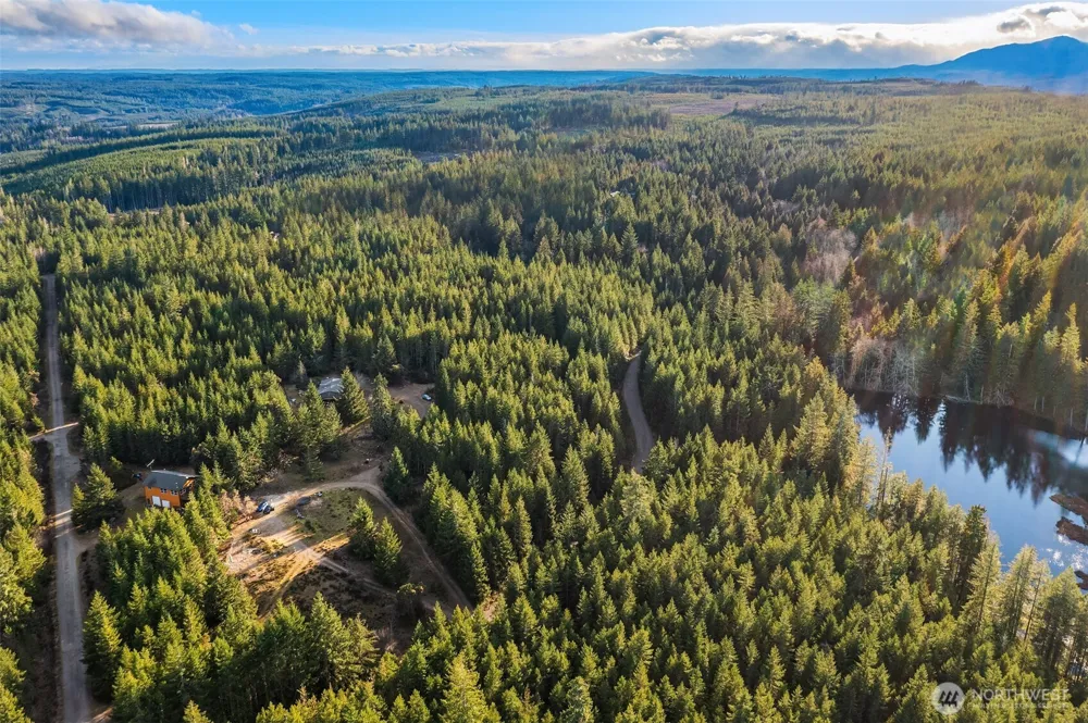 23611 W Ludvick Lake Drive Seabeck, WA 98380