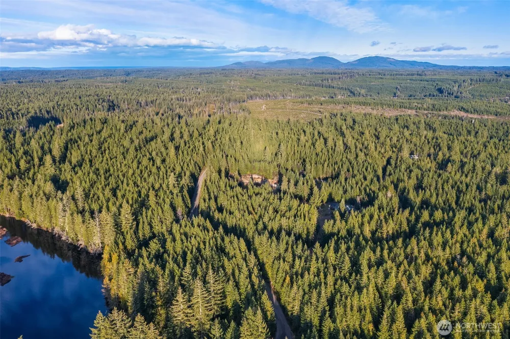 23611 W Ludvick Lake Drive Seabeck, WA 98380