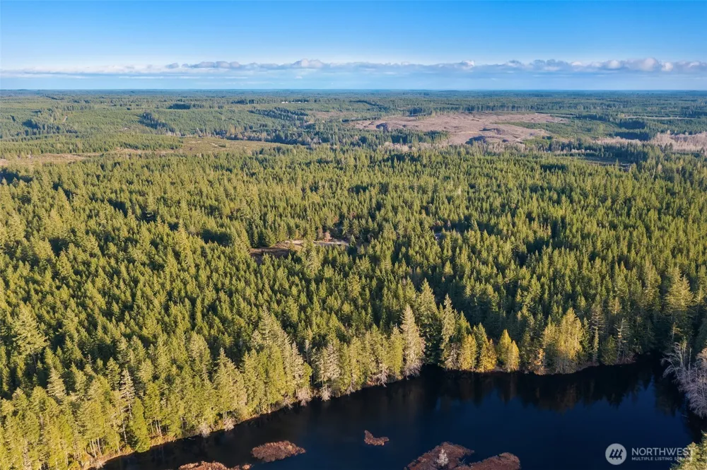 23611 W Ludvick Lake Drive Seabeck, WA 98380