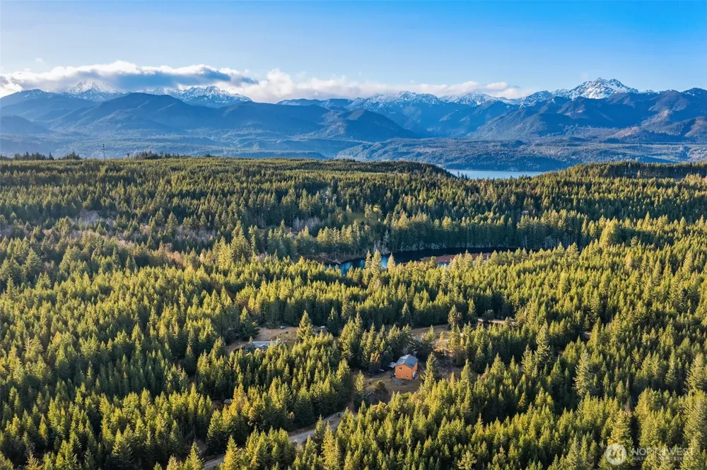 23611 W Ludvick Lake Drive Seabeck, WA 98380