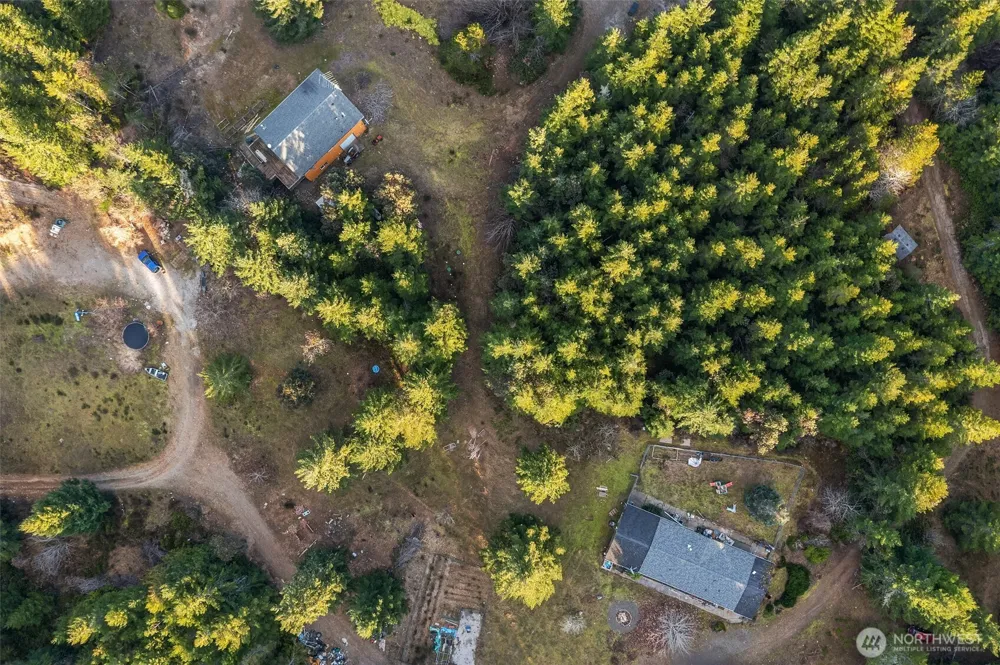 23611 W Ludvick Lake Drive Seabeck, WA 98380