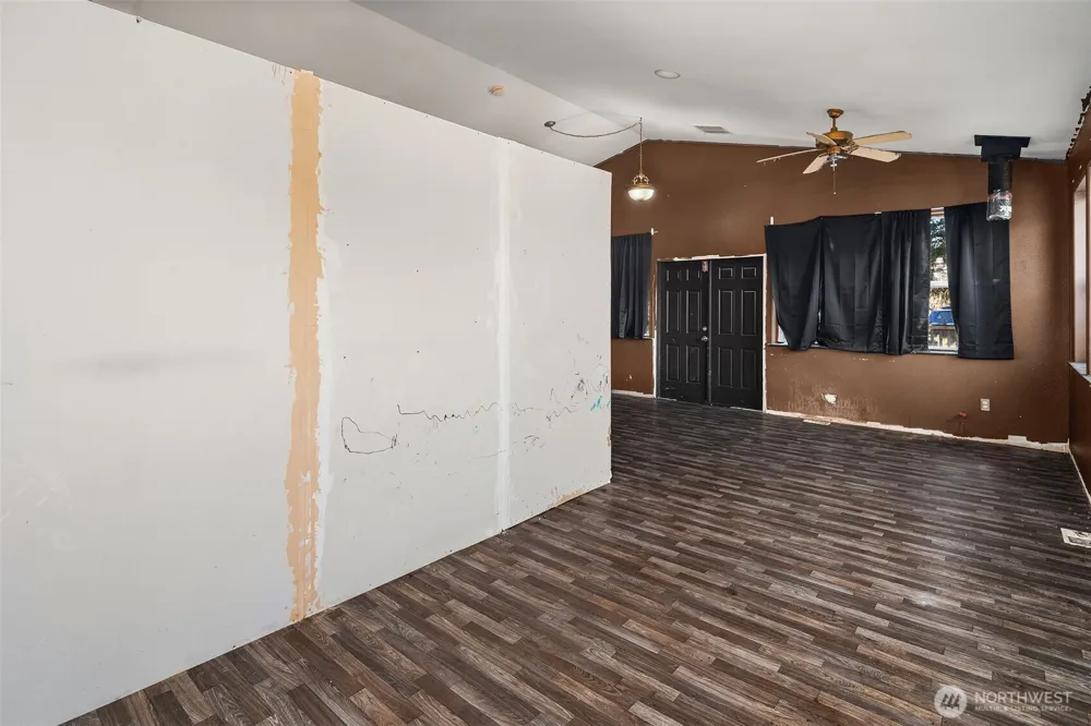 23611 W Ludvick Lake Drive Seabeck, WA 98380