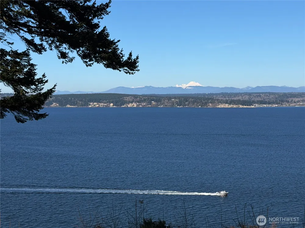 27 M Cascade Drive Hat Island, WA 98206