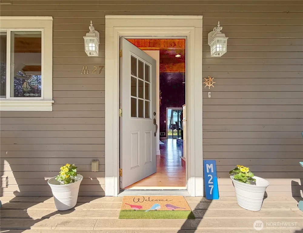 27 M Cascade Drive Hat Island, WA 98206