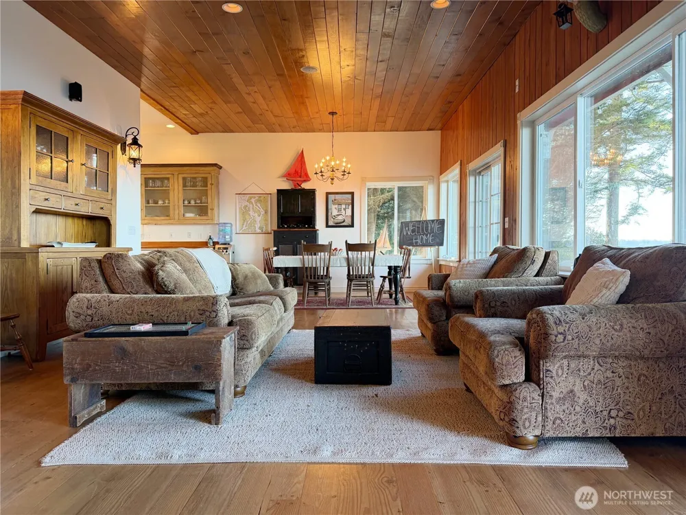 27 M Cascade Drive Hat Island, WA 98206