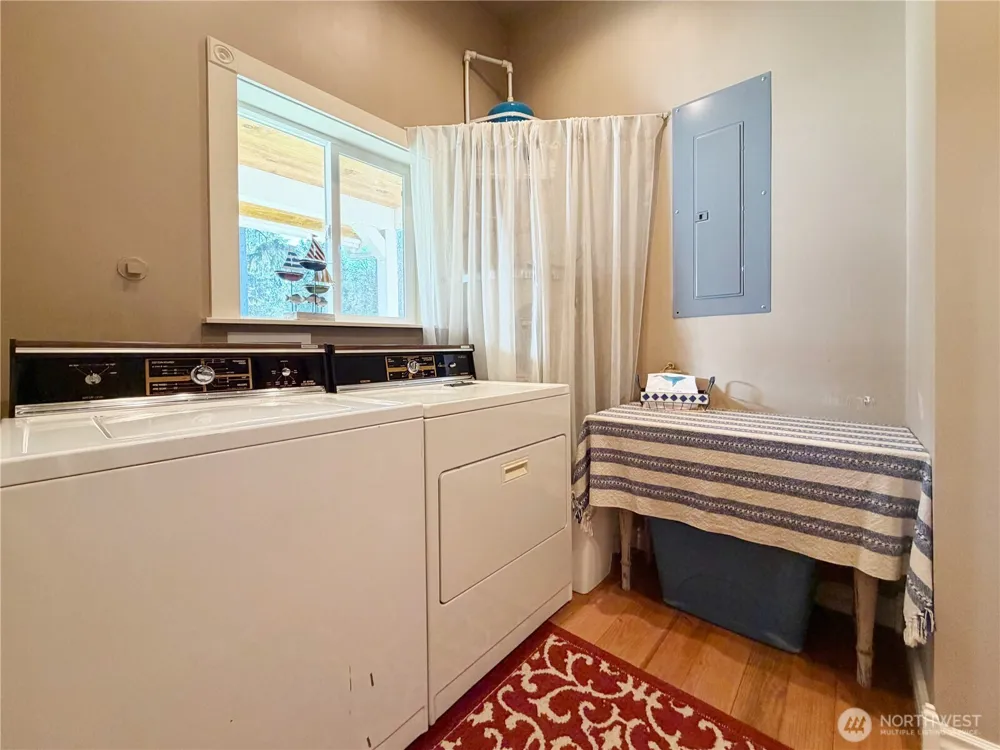27 M Cascade Drive Hat Island, WA 98206