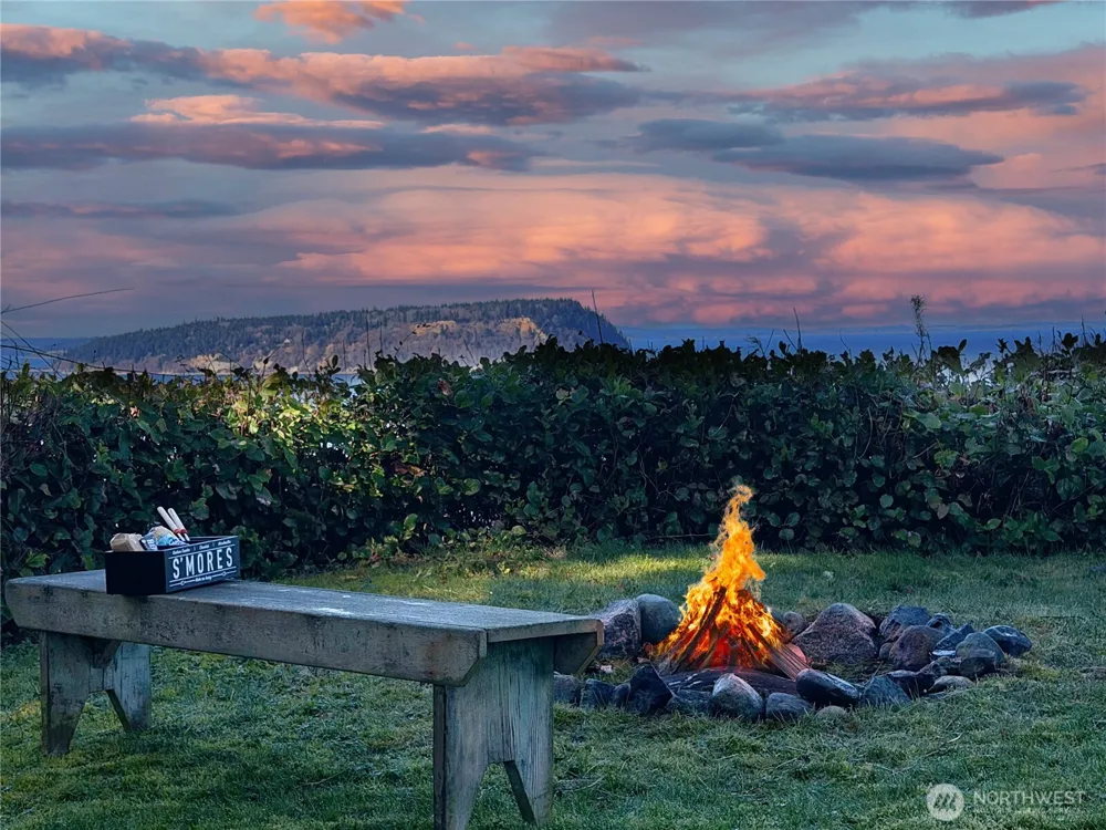 27 M Cascade Drive Hat Island, WA 98206