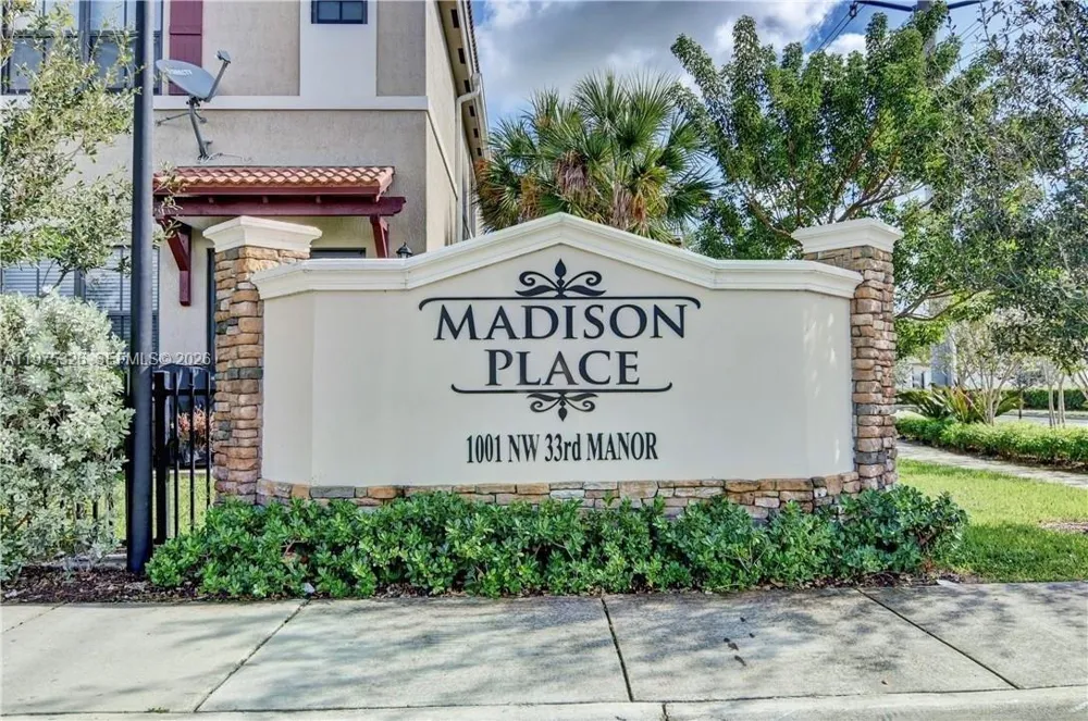 1071 NW 33rd Ct Pompano Beach, FL 33064