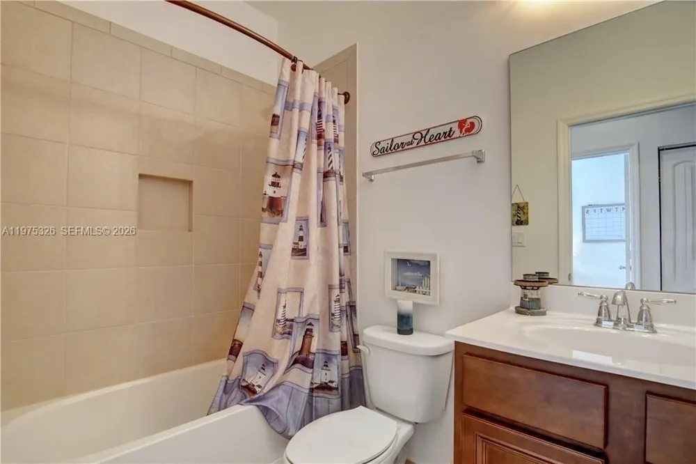 1071 NW 33rd Ct Pompano Beach, FL 33064