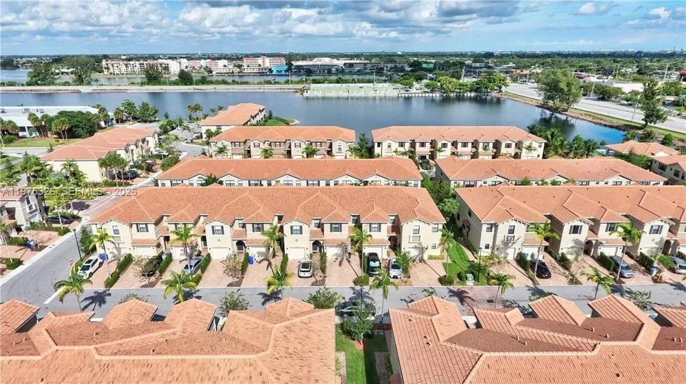 1071 NW 33rd Ct Pompano Beach, FL 33064
