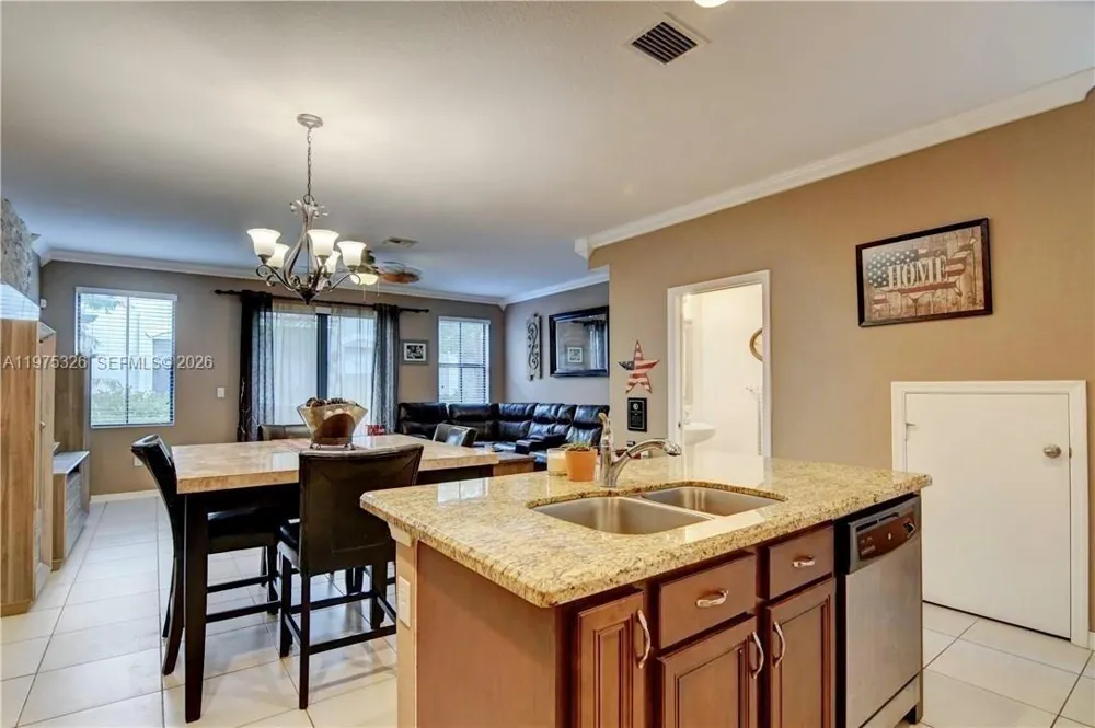1071 NW 33rd Ct Pompano Beach, FL 33064