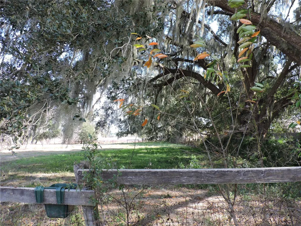 148 DENVER ROAD Crescent City, FL 32112