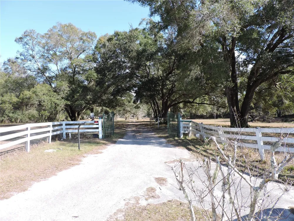 148 DENVER ROAD Crescent City, FL 32112