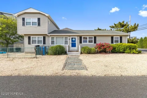 100 3rd Avenue