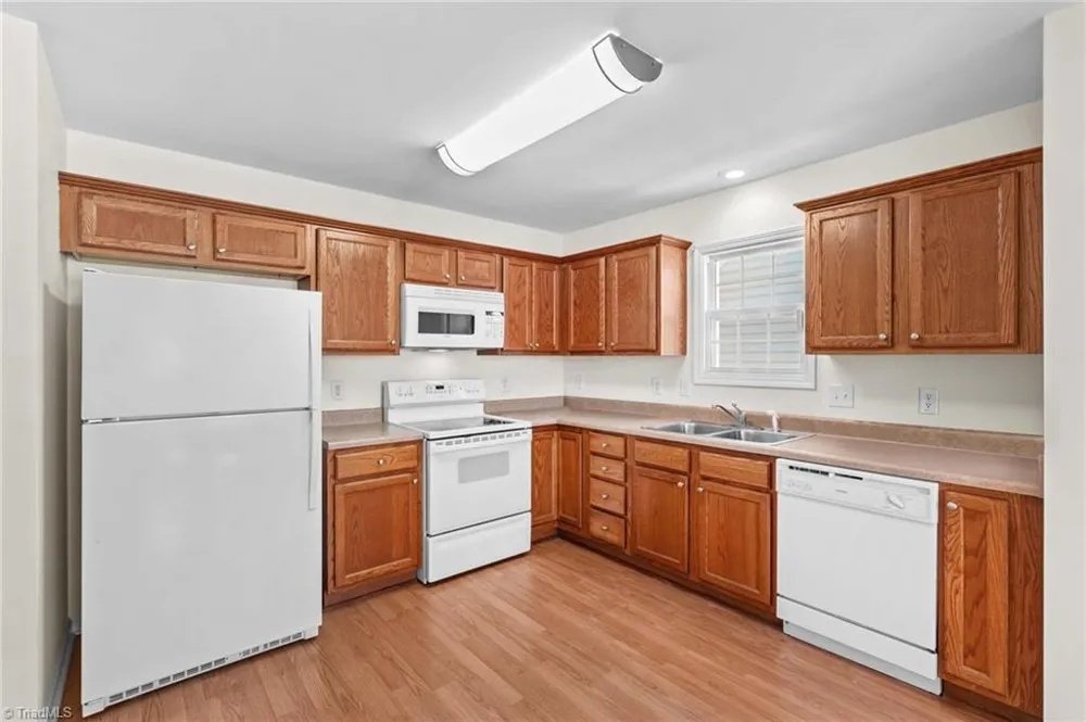 219 19th Avenue SE Hickory, NC 28602