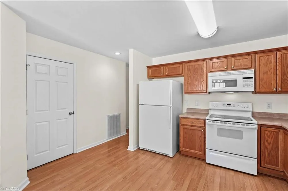 219 19th Avenue SE Hickory, NC 28602