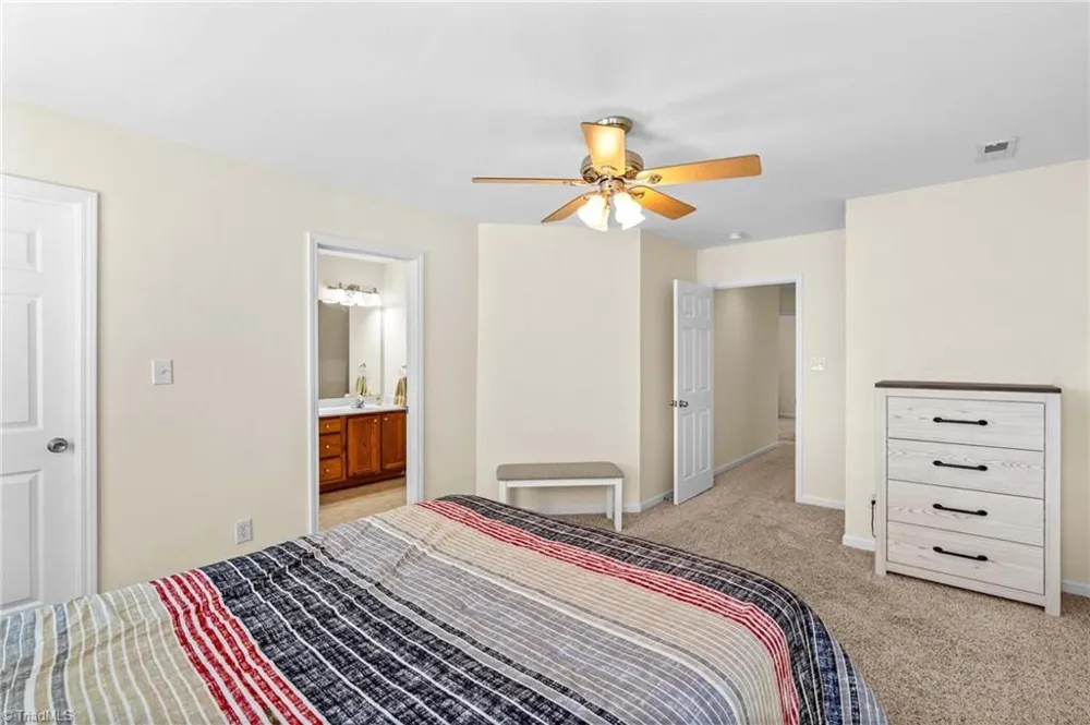 219 19th Avenue SE Hickory, NC 28602
