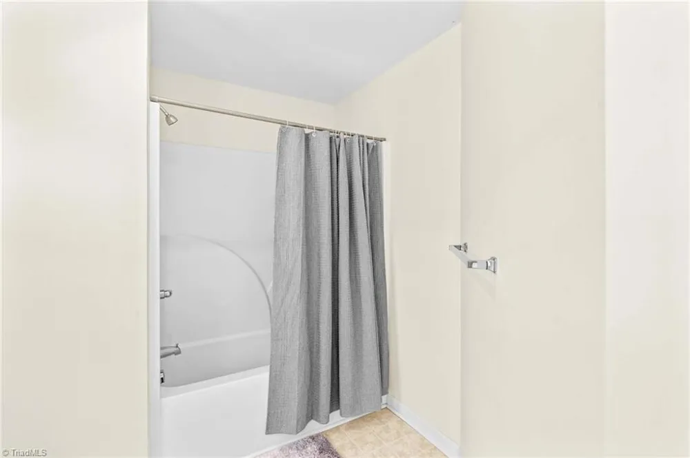 219 19th Avenue SE Hickory, NC 28602