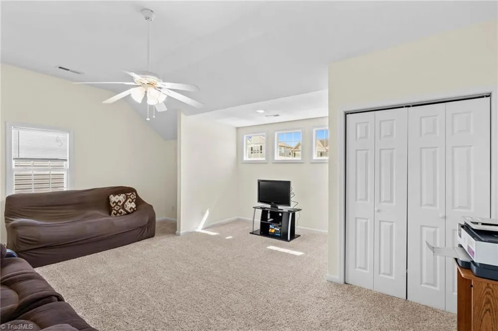 219 19th Avenue SE Hickory, NC 28602