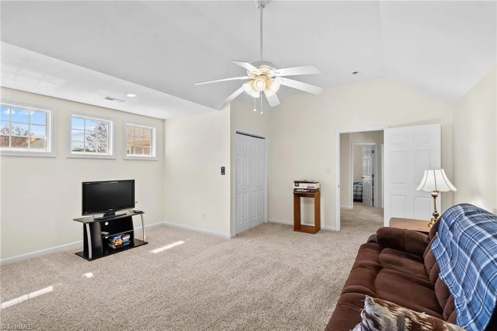 219 19th Avenue SE Hickory, NC 28602